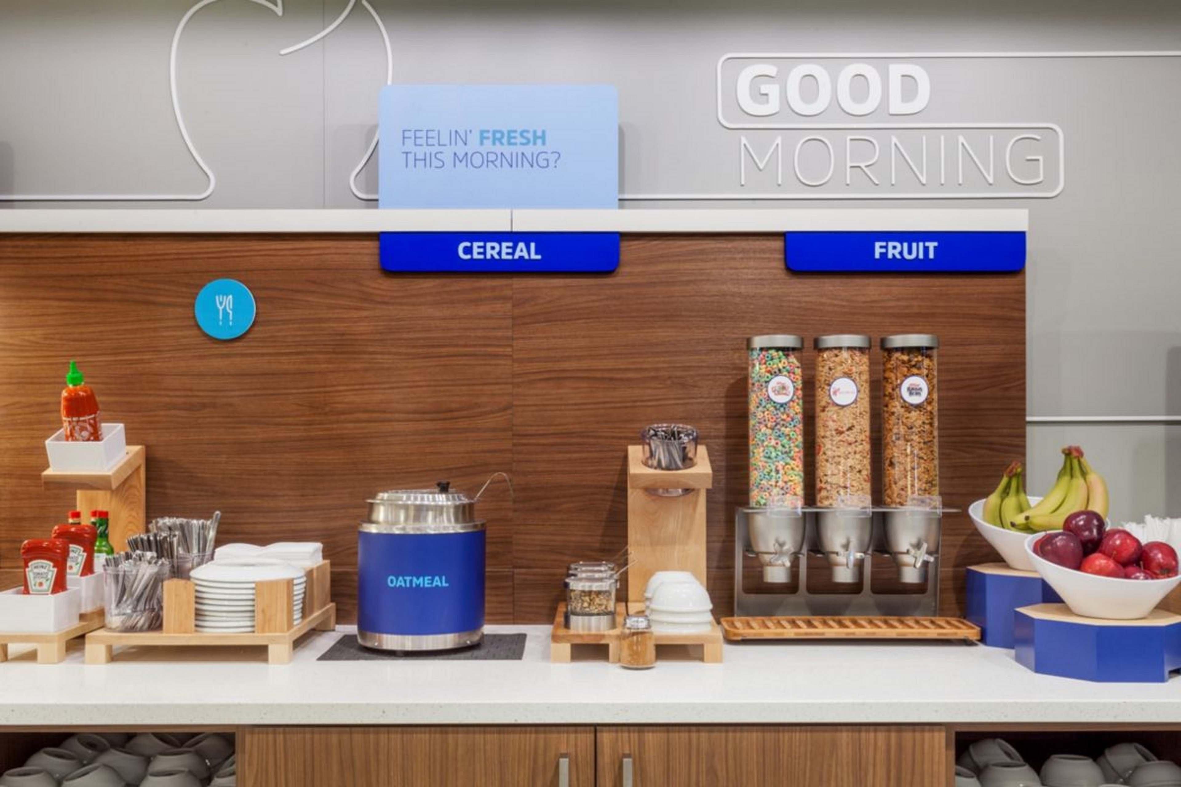 Holiday Inn Express Hotel & Suites San Diego-Escondido By Ihg Екстериор снимка