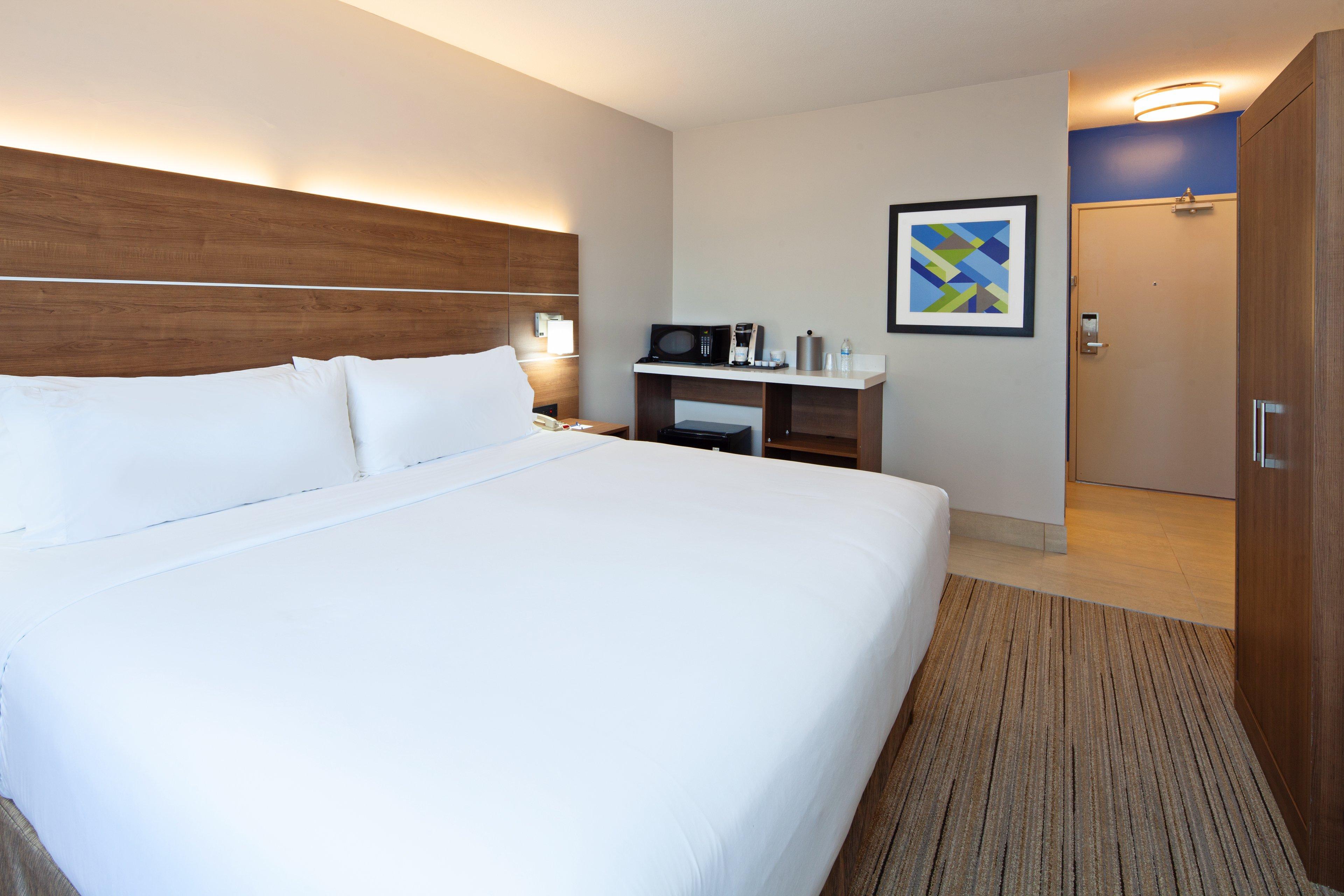 Holiday Inn Express Hotel & Suites San Diego-Escondido By Ihg Екстериор снимка