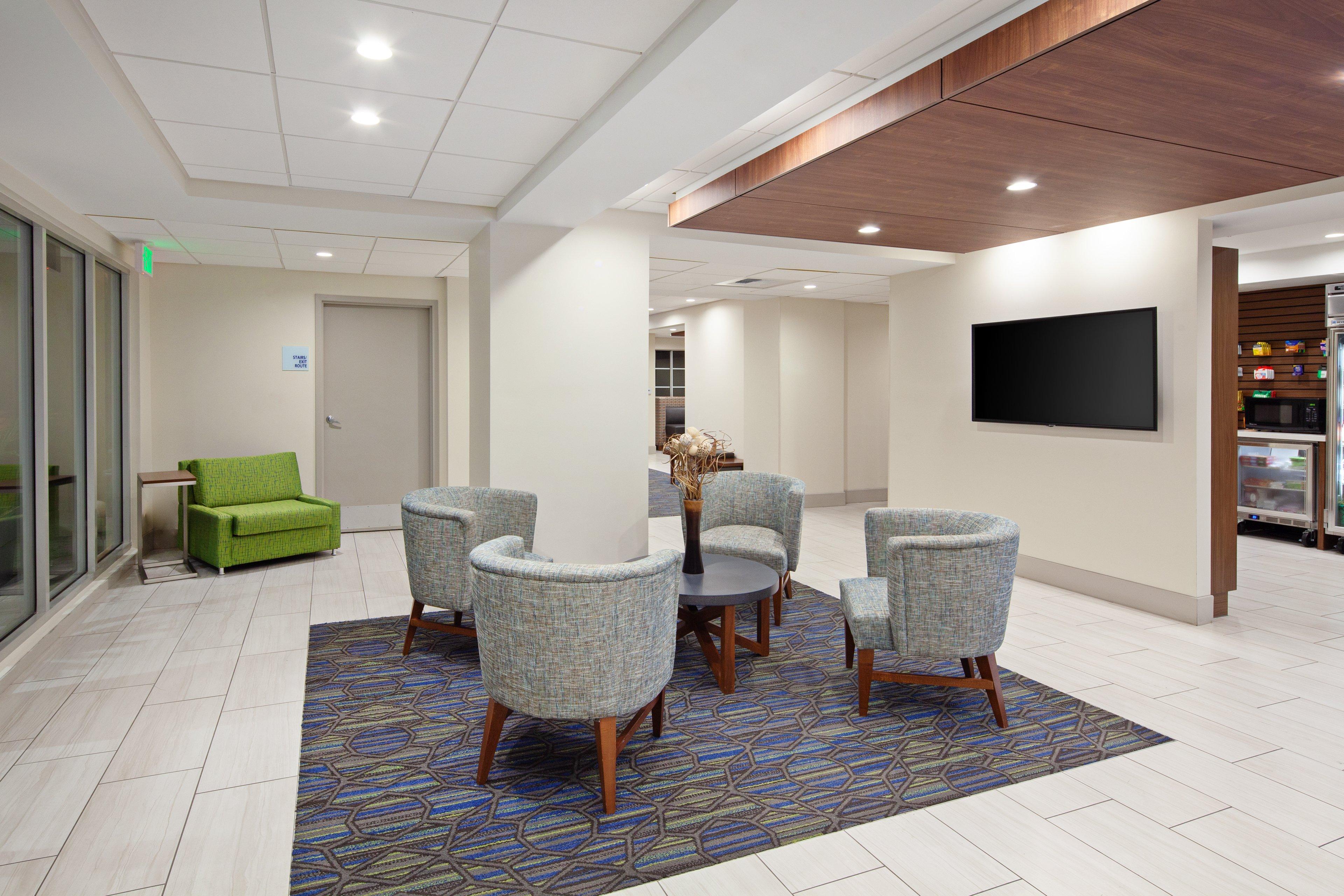 Holiday Inn Express Hotel & Suites San Diego-Escondido By Ihg Екстериор снимка