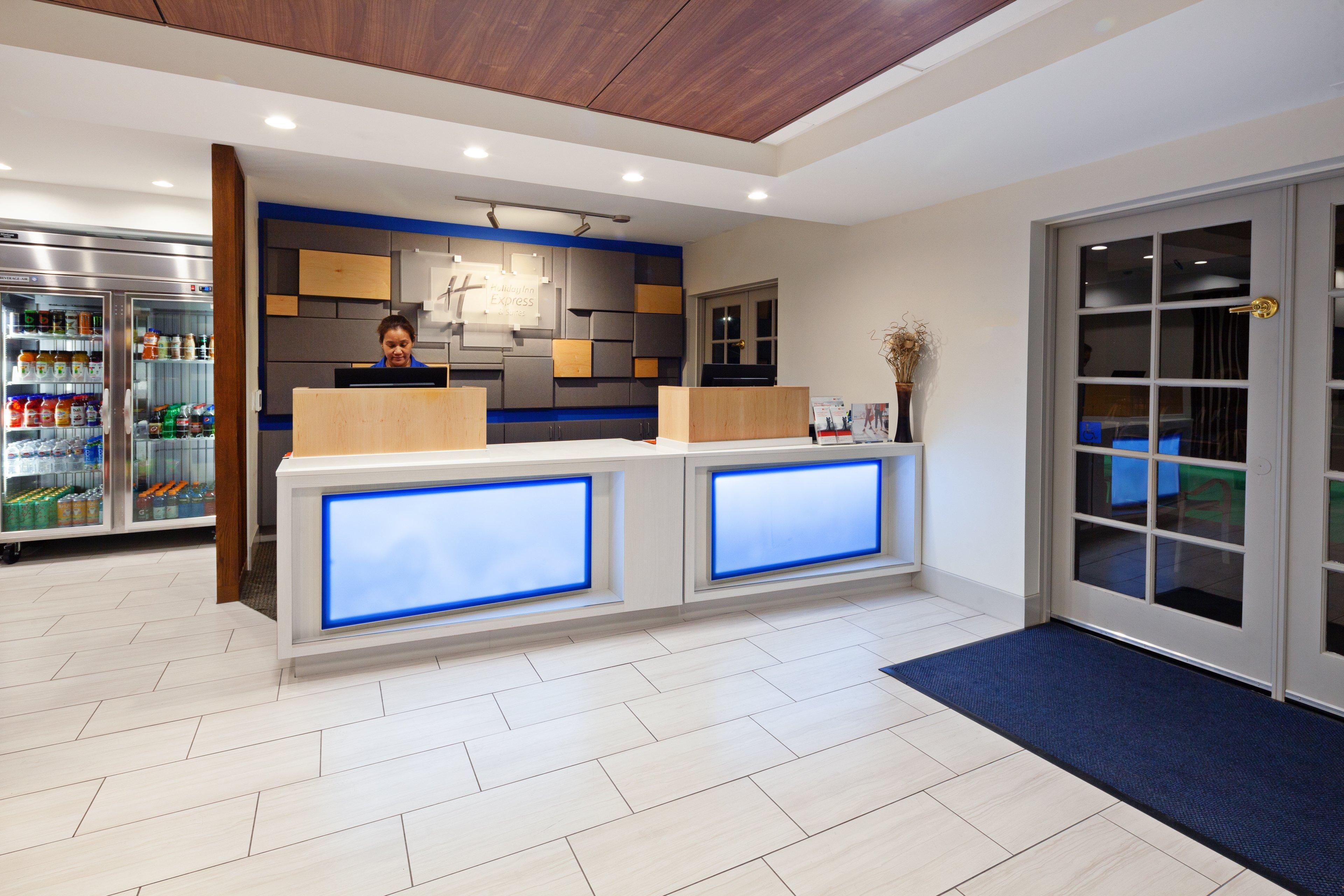 Holiday Inn Express Hotel & Suites San Diego-Escondido By Ihg Екстериор снимка