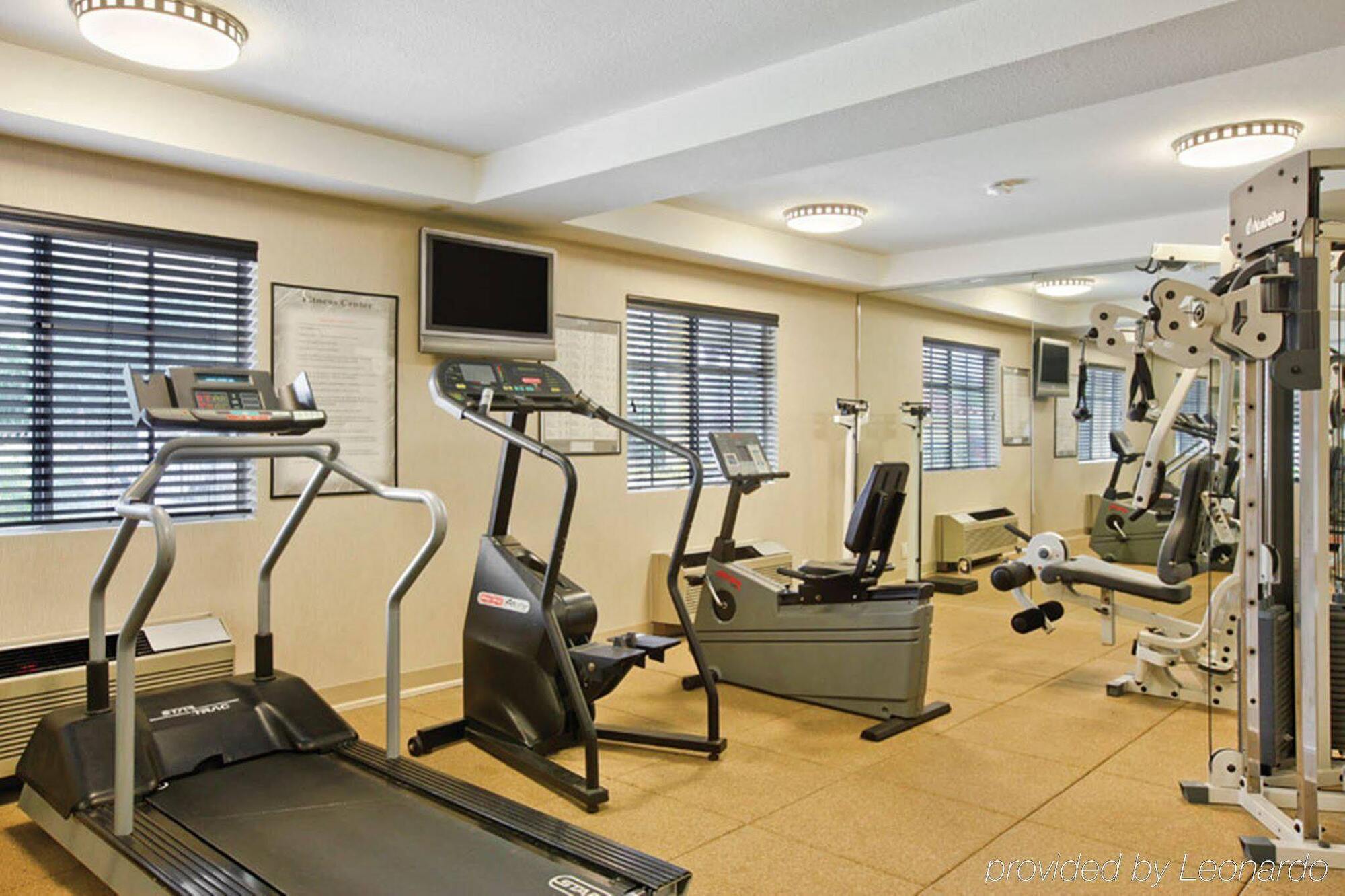 Holiday Inn Express Hotel & Suites San Diego-Escondido By Ihg Екстериор снимка